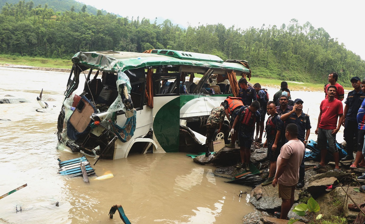 Trishuli bus accident31692799125.jpg